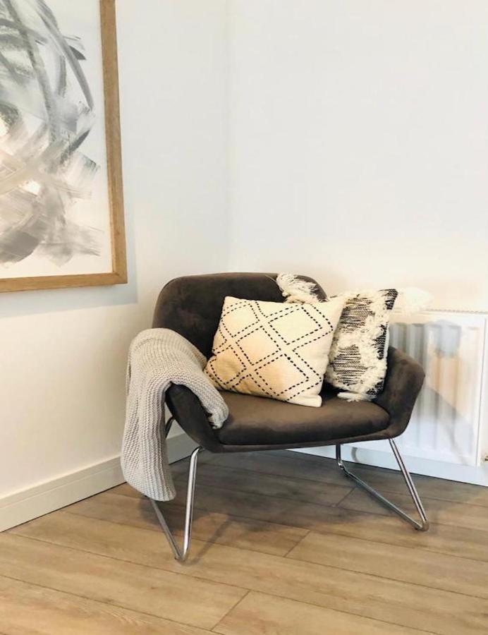 See Our Amazing Score At The Kepties - 5 X Luxurious Serviced Apartments - With Gardens - Fully Equipped - Free Parking - By Orion Short Stays - See Our Other Individual Listings --- This Is For Brand Awareness Only --- Arbroath Exterior photo