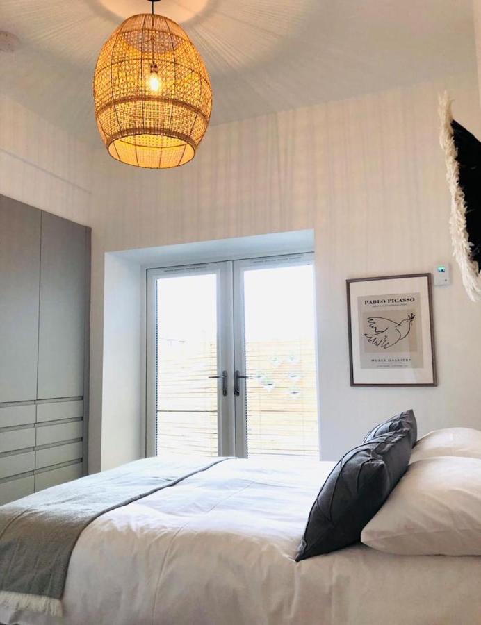 See Our Amazing Score At The Kepties - 5 X Luxurious Serviced Apartments - With Gardens - Fully Equipped - Free Parking - By Orion Short Stays - See Our Other Individual Listings --- This Is For Brand Awareness Only --- Arbroath Exterior photo