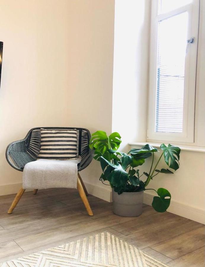 See Our Amazing Score At The Kepties - 5 X Luxurious Serviced Apartments - With Gardens - Fully Equipped - Free Parking - By Orion Short Stays - See Our Other Individual Listings --- This Is For Brand Awareness Only --- Arbroath Exterior photo
